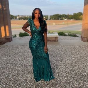 The Most Elegant Sequin Dress- Emerald